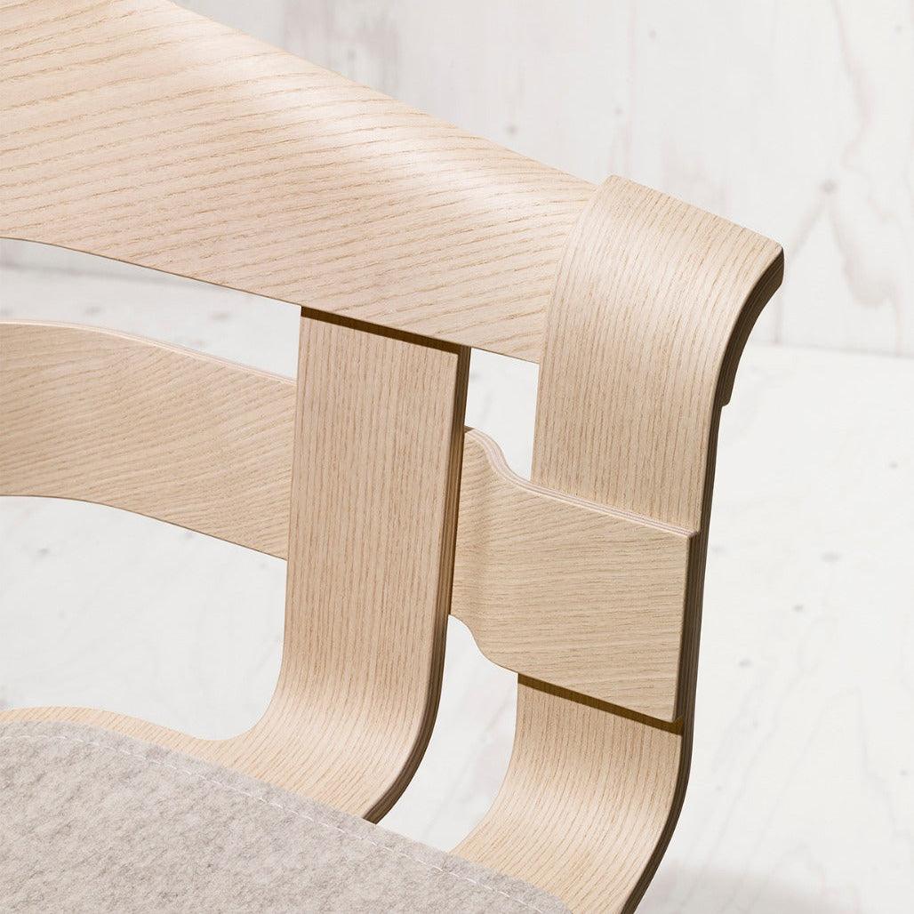 Chaise Wick - Assise en chêne - 37+ Design